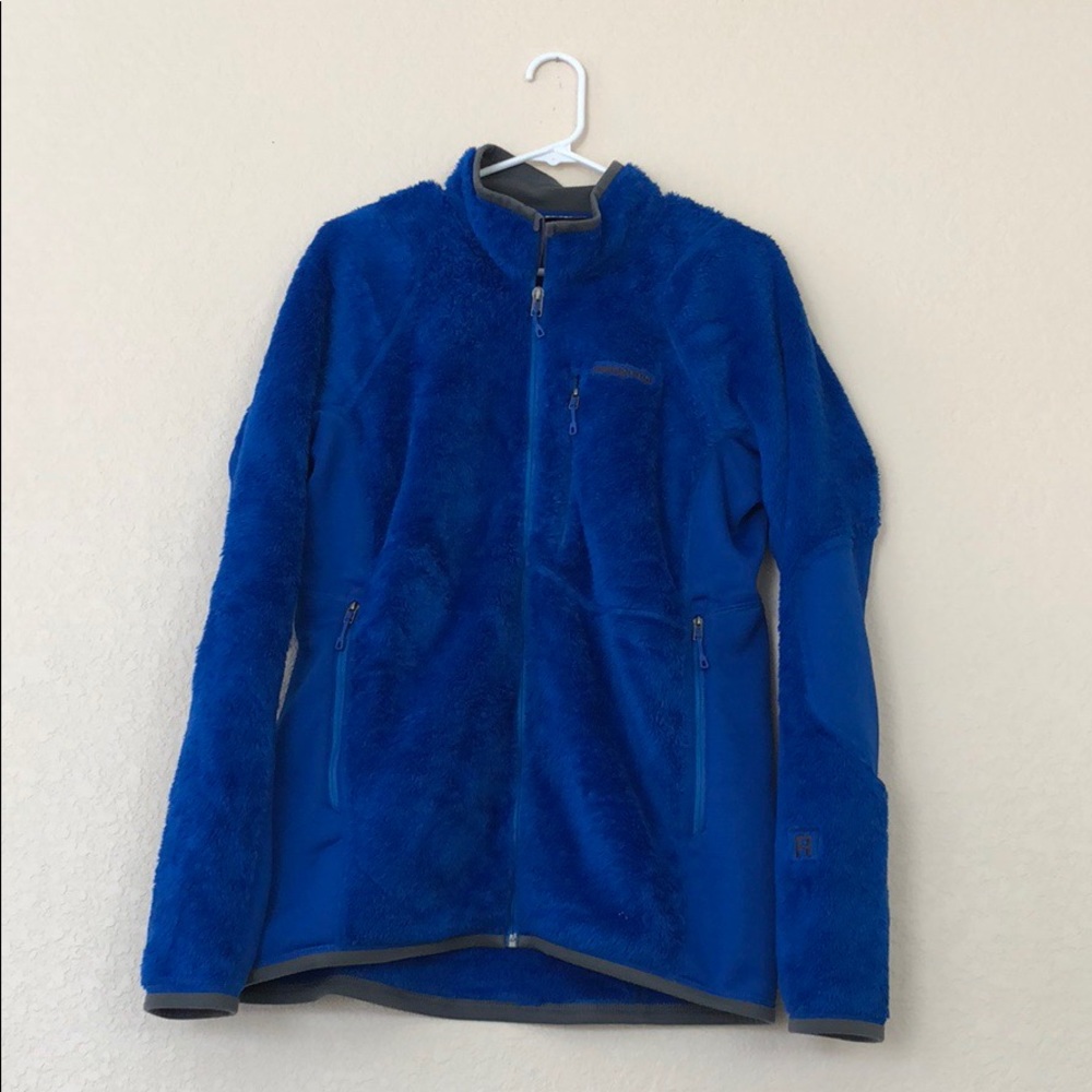 Blue MENs fuzzy Patagonia zip up